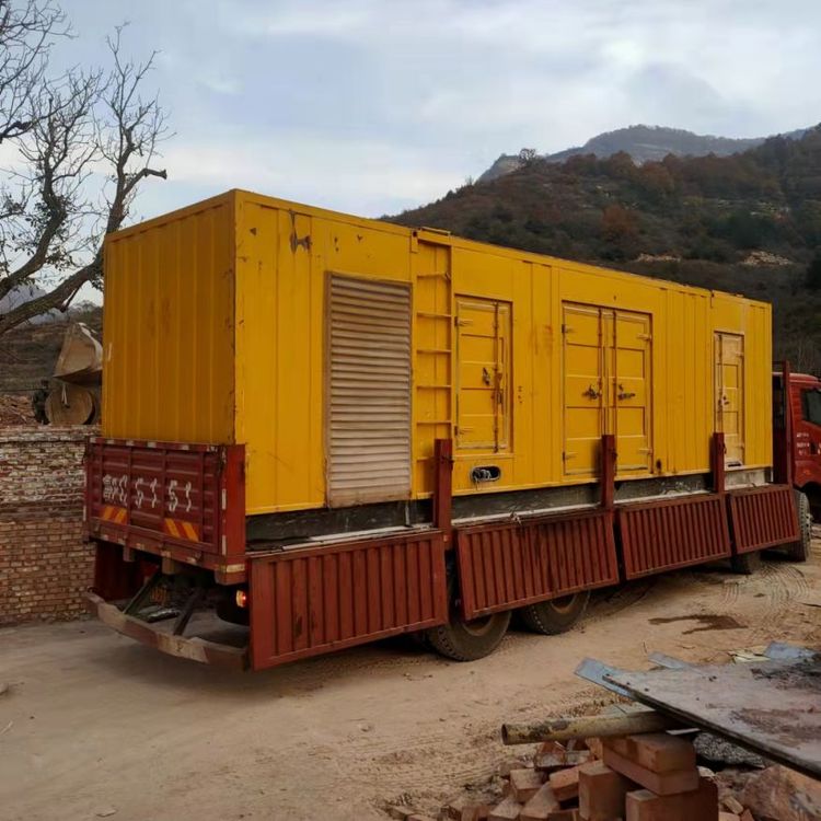 东安200kW 发电机组在带电阻性负载时，输出功率会受到哪些因素的影响？